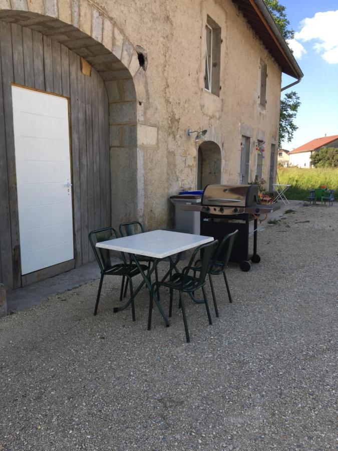 La Chambre Des Carrelets Montigny-sur-l'Ain Dış mekan fotoğraf